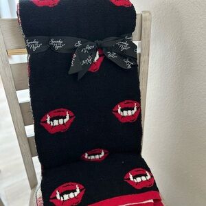 Black and Red Vampire Lips Throw Blanket